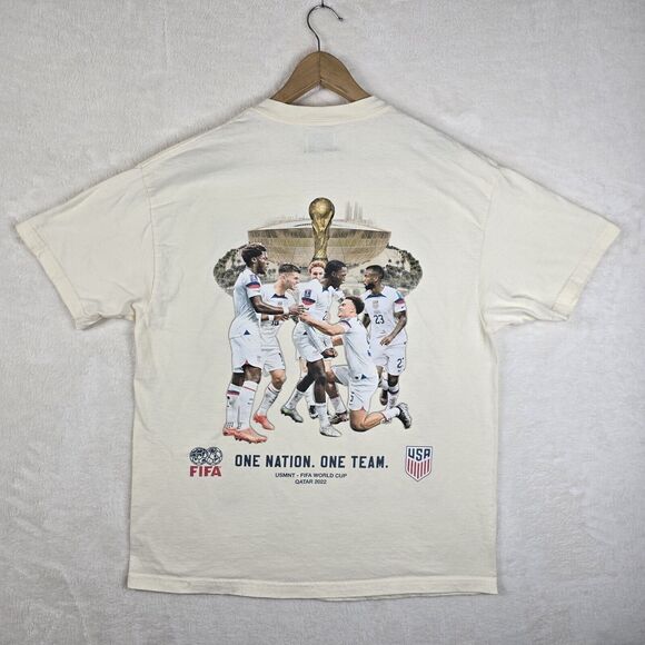 Vibras USA Soccer 2022 World Cup Qatar USMNT T-Shirt Size XL Streetwear Futbol - Picture 6 of 8